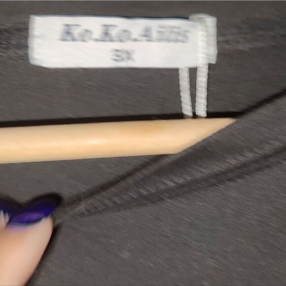 Ko. Ko. Ailis Fashion Graphic Front Blouse - Picture 11 of 11